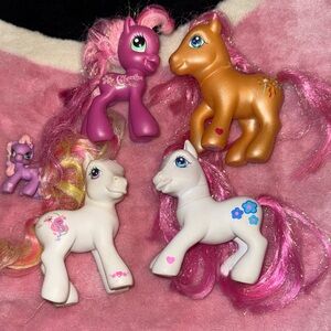 Colorful Pony Toy Set